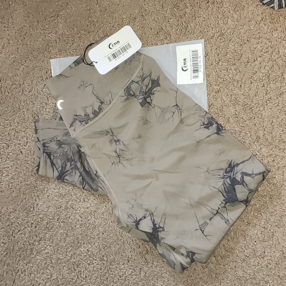 Zyia Rorschach Dream Legging 7/8 24"